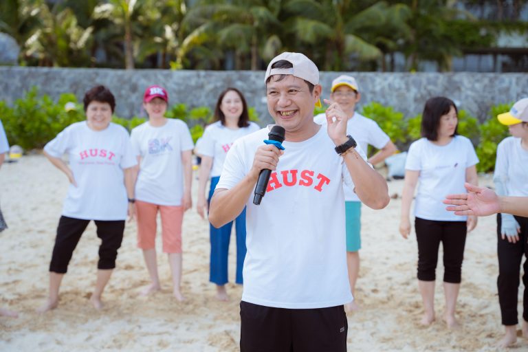Du lịch team building Hải Tiến